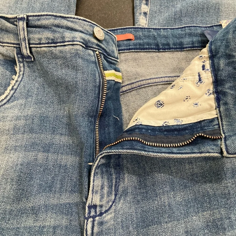 New nwt Pilcro Icon Anthropologie High Rise Distressed Blue Jeans - Picture 16 of 16